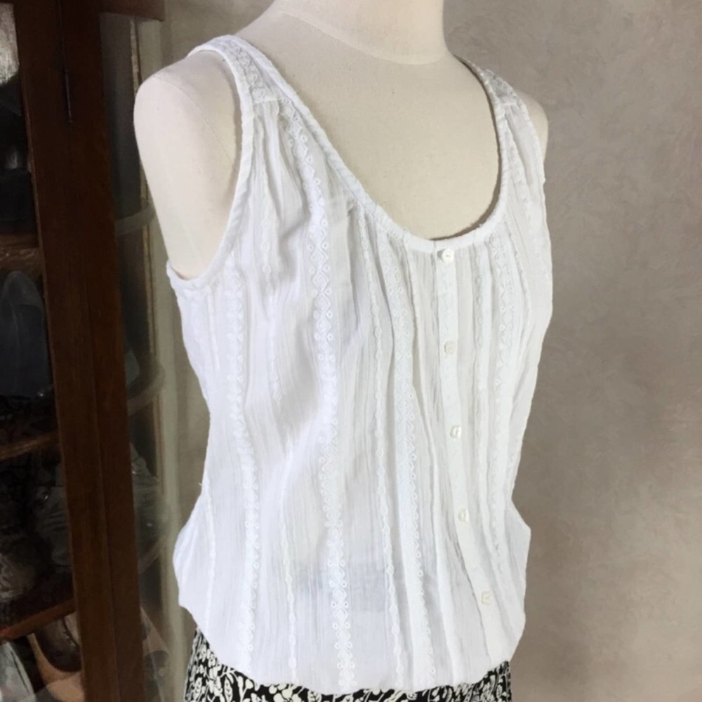 NWT Love Squared White Cotton Top